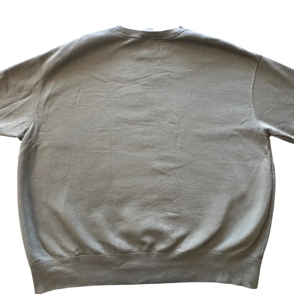 Nike sportswear essential
